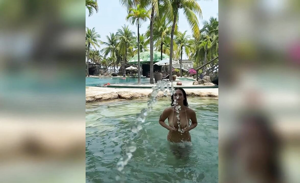 Boobs Flashing Outdoor, Ahegao, Spit, Getting Wet