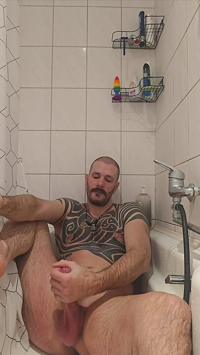 6.4 jerking in a bath