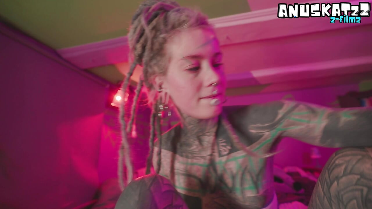 Private Bedroom Anal Ride and Blowjob Tattooed Dick