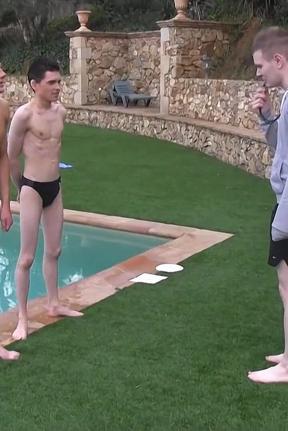 Shaun Demands Some Threesome Fun