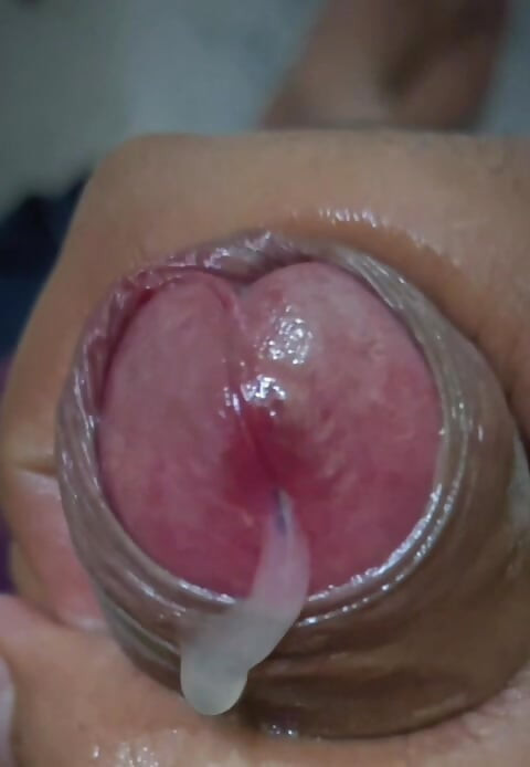 Give a blowjob nice cum