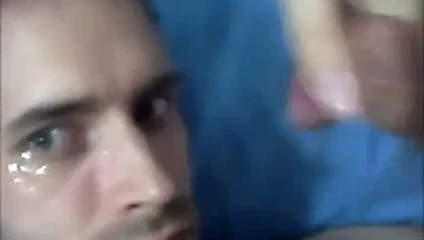 Éjaculation torride sur le visage