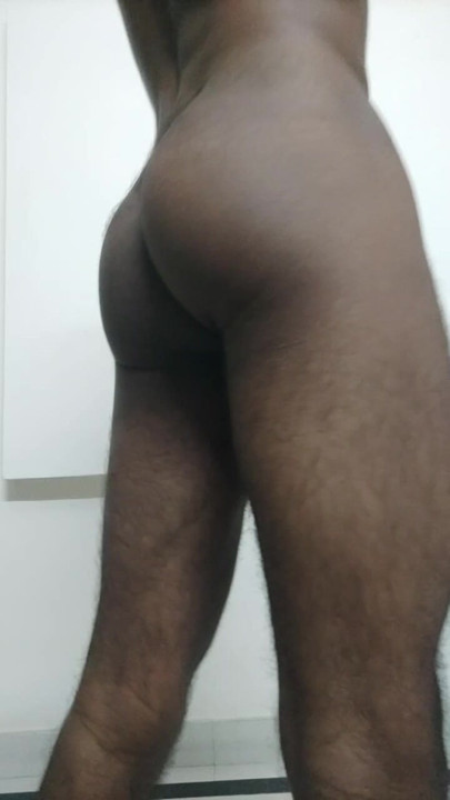 نمایش دادن کونم