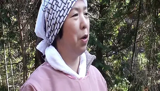 A076G02 A mature woman who lives alone in the countryside with no entertainment has lewd and rich sex in front of the camera!