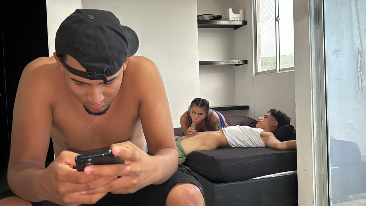 המאהב שלי העמיד פנים שהוא זר וזיין אותי בסתר מבעלי הנבגד.