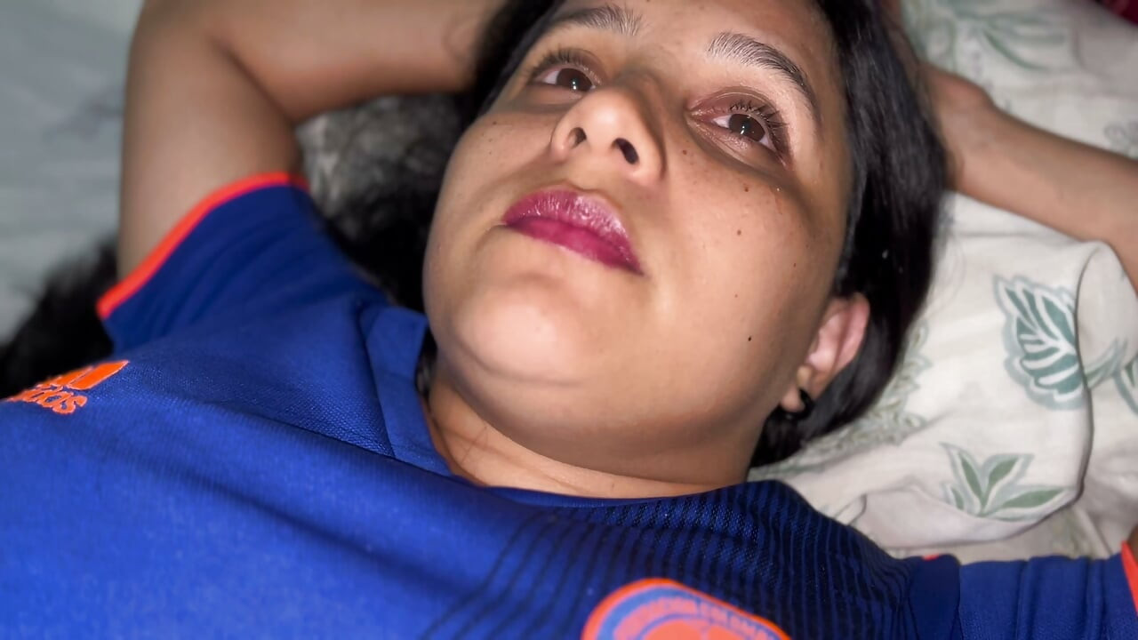 Perfect blowjob you will cum in spurts as this woman moves her tongue