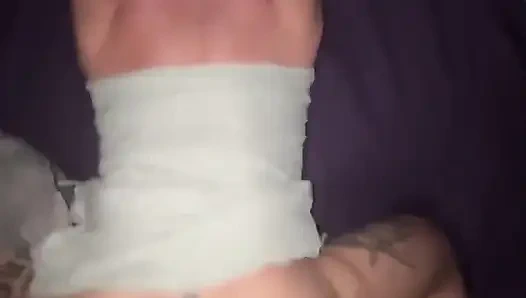 Cewek ini dientot habis-habisan sama besar pria kulit hitam sampai orga