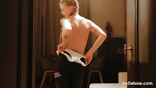Uzaktan izlemek Olivia Sparkle'ı tahrik ediyor! sindeluxe'de