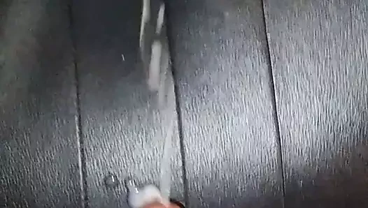 Görev koltuğuna boşalmak