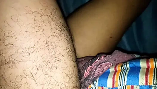 Desi bhabhi ko karne ka maja Lagi Hai 🥰