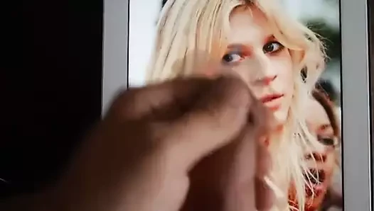 cum on clemence poesy - temmuz 2014