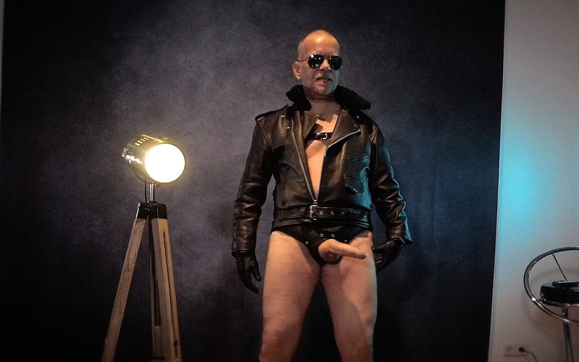 Berlin Leather 12