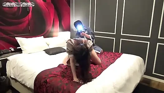 Wajah tanpa sensor terungkap. Perjumpaan rahasia ibu rumah tangga yang super mesum