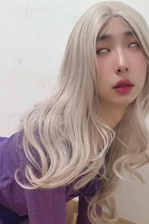 สาวจีนขี้เย็ดถูกเย็ดด้วยควยใหญ่จนพุ่งเหมือนน้ำพุ