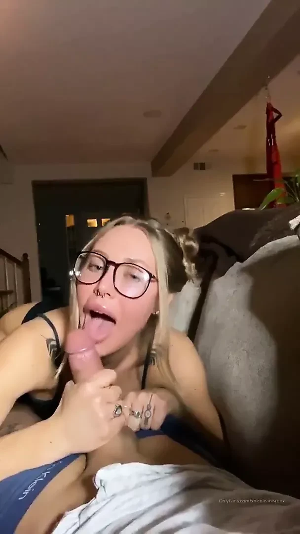 High School Chemistry teacher gives her student a bj
