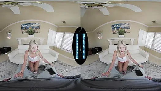 LETHAL HARDCORE VR - Cute, Newly Single Spinner EMMA ROSE Rebounds On Your Cock