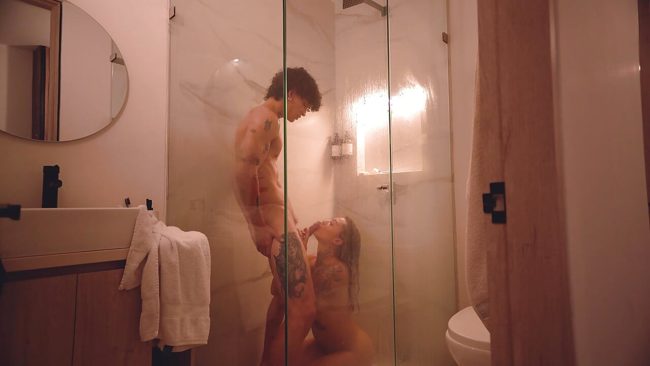 Real, passionate sex in the shower! I can't hold back and I cum in her ass