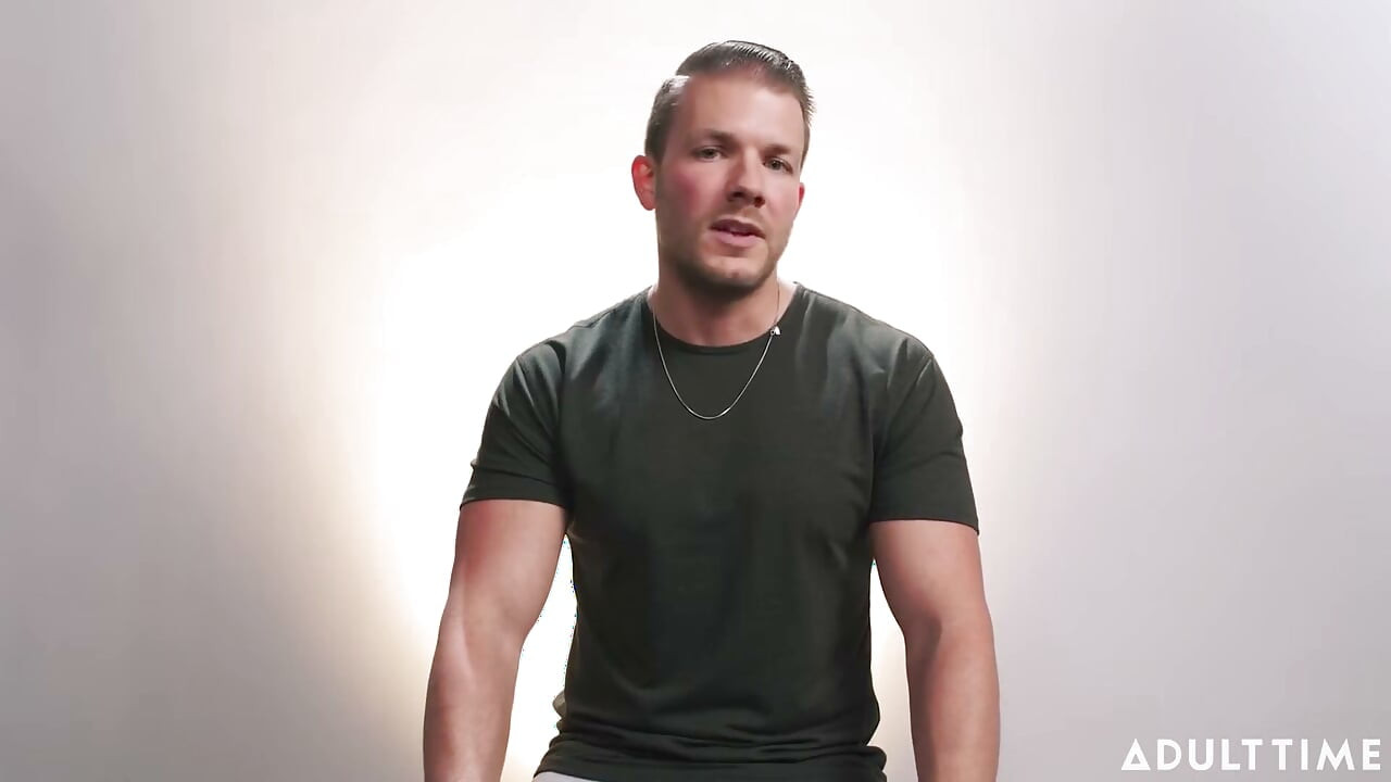 Codey Steele abandonó el mormonismo por el porno y el placer | Entrevista de estrella | Tiempo para adultos