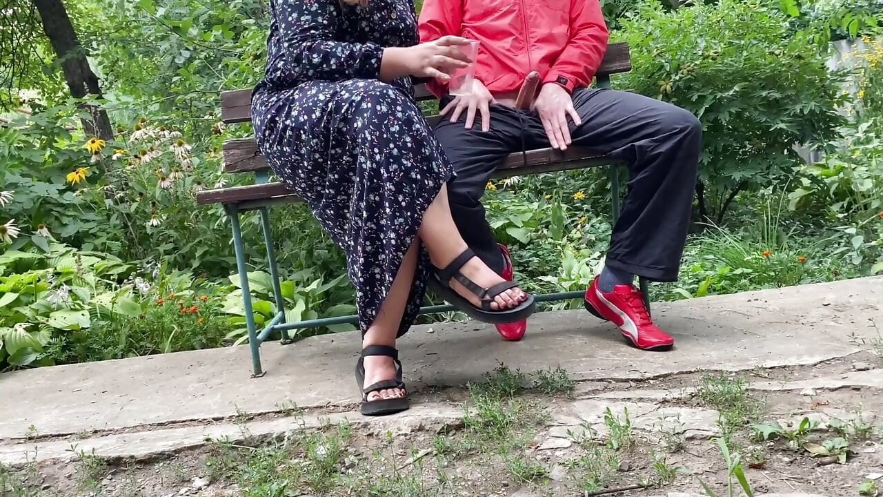 Mature stepmom milks my dick outdoors in the park