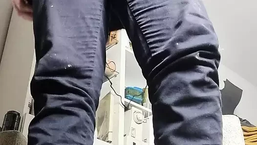 Dutch duncan playing with his big cock till he shoots his thick load