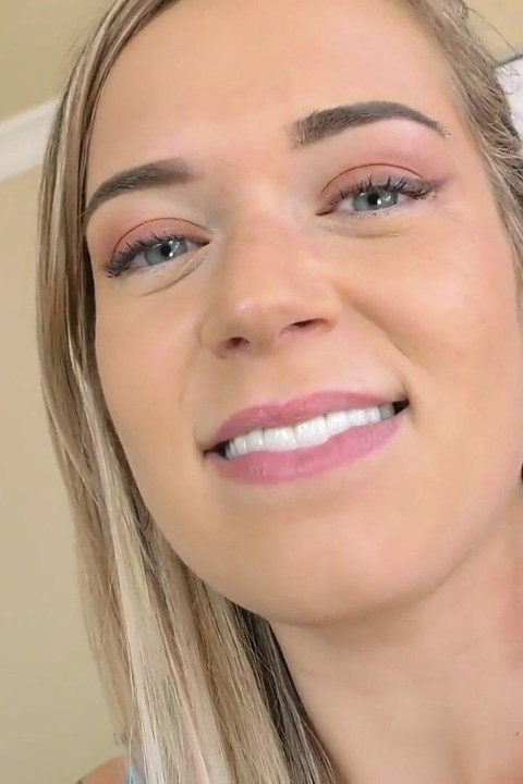 Pai da bestie dá a Brooke Johnson vários orgasmos