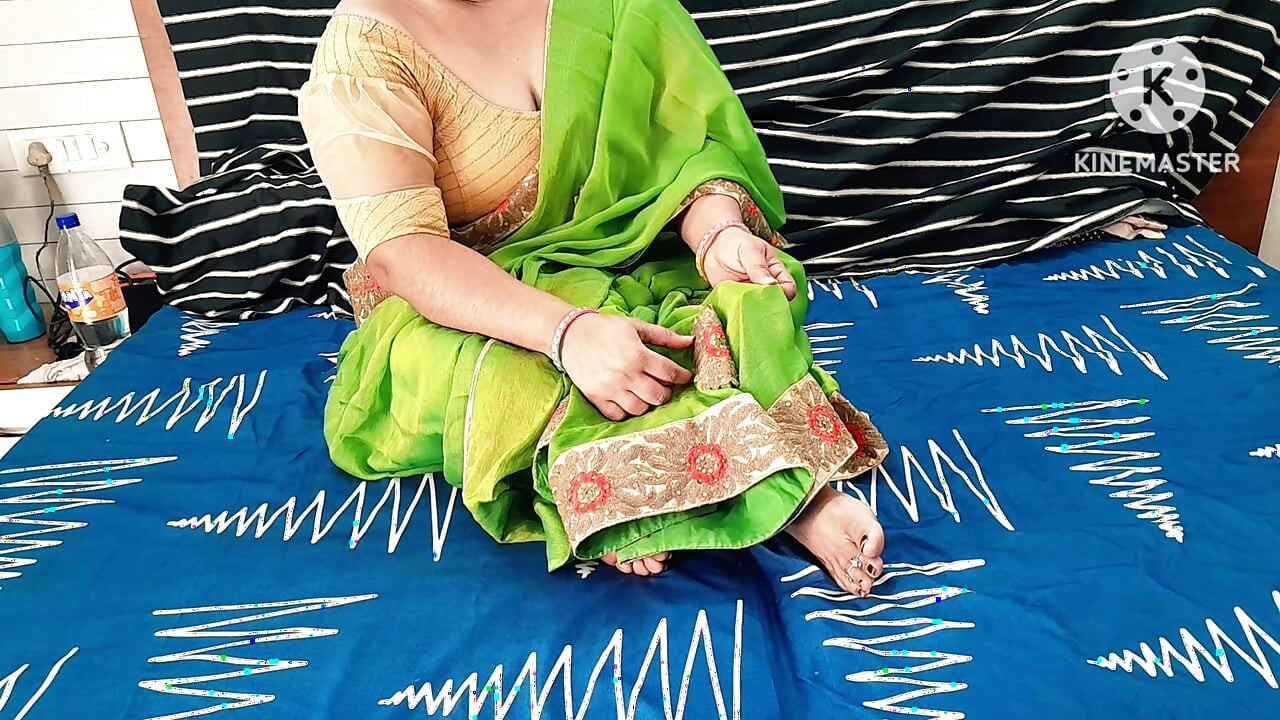 GHAR AAYI NEW MARRIED BHEN KI CHUDAI IN HINDI AUDIO