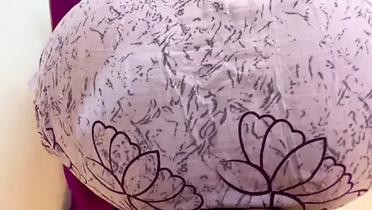 İri güzel kadın büyük boy şişman götü sikiyor ve arkasında ona bir şey ver!