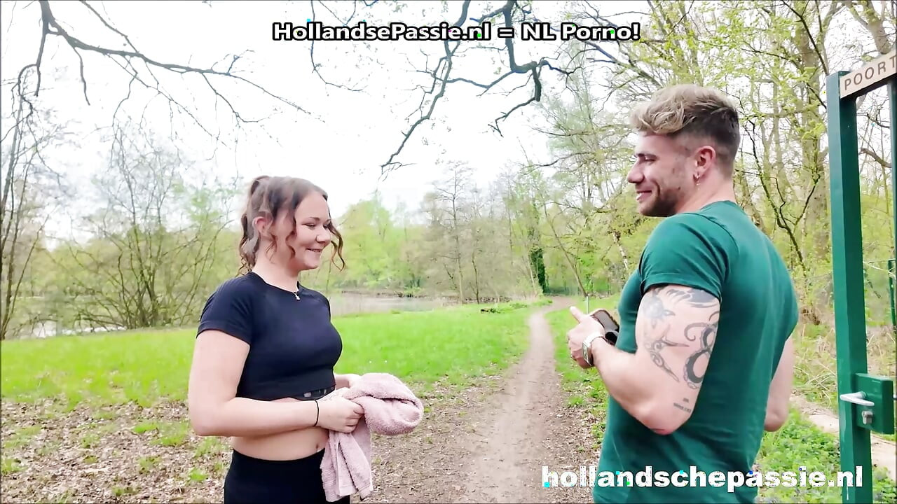 Dolly Fleur zerżnięta w lesie!