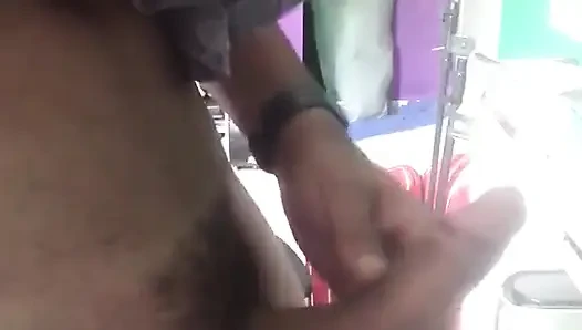 Kendi yarağımı yalıyorum #02