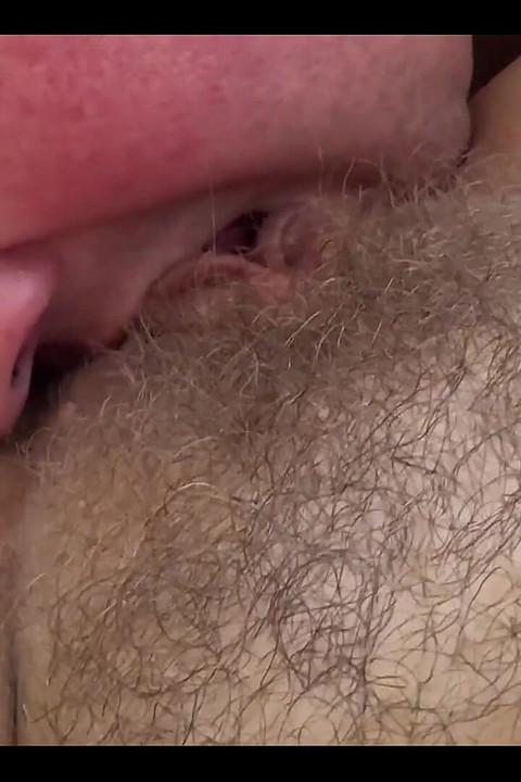 Nikdy nebral moji celou kundičku do pusy!