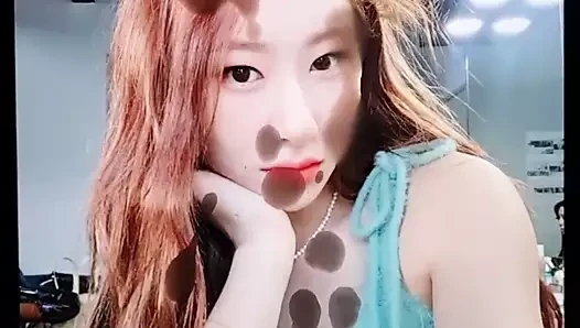 Itzy chaeryeong boşalmak haraç 1