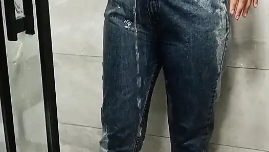 Wet Undressing and Cumming in the Shower