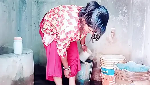 Tatilde kocasını yabancı bir adamla flört etti ve aldattı ama çok güzel