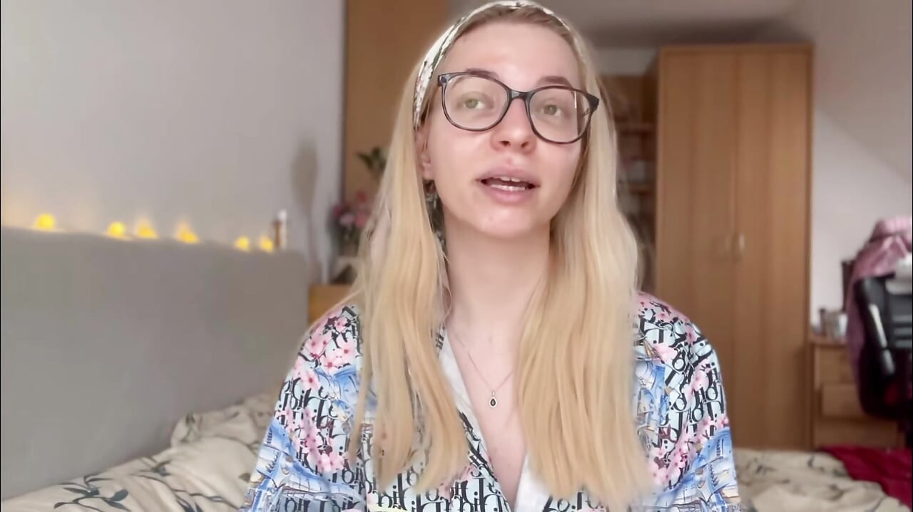 Paypig Living on $30 a Month After I Rinsed Him Dry