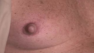 Undichte Nippelspiele