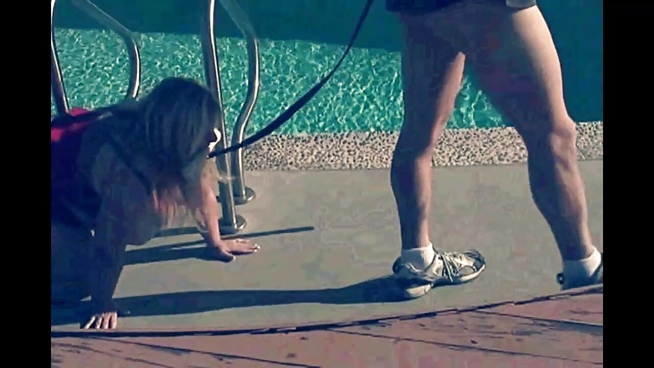 肥奴女孩大奶被主人操並射精