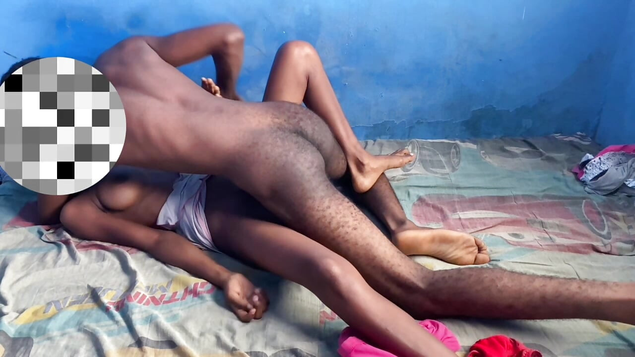 Seks romantis sama sahabatku waktu suaminya lagi nggak di rumah