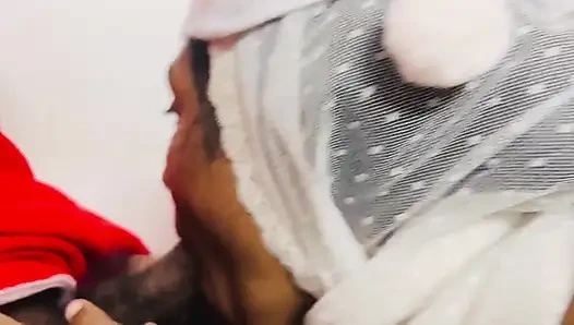 Muslim Hijabi Indian Girl and Santa Christmas Special Deepthroat Blowjob Gagging Cum in Mouth