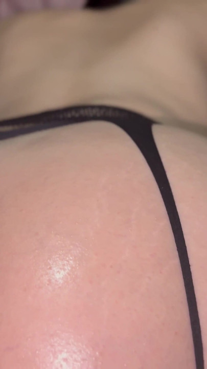 Eat me on all fours, push hard in my pussy... make me cum nice | Clip 1