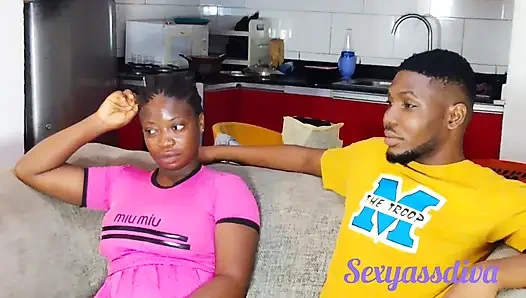 Ini kantorku, kamu bisa ngentot dia di sini biarin aku jadi saksimu