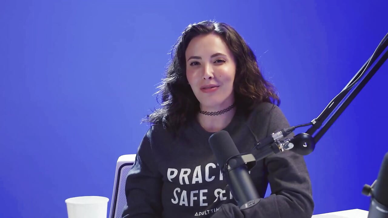 Ser uma dominadora profissional não é o que Gal Ritchie esperava!  o podcast Adult Time