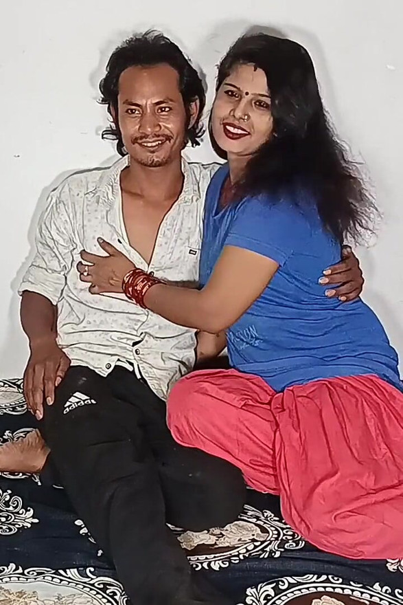 Indian MILF with Perfect Round Ass and Boobs Giving Blowjob and Rides Cock Until Creampie