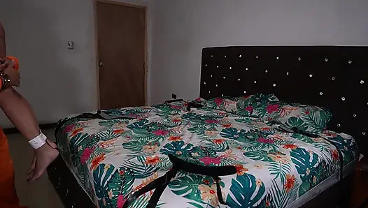 Alondra: Bound, bondage & facial. Roleplay