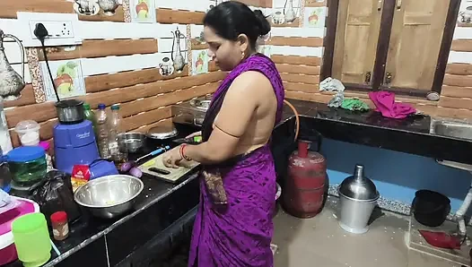 Indische hausfrau hardcore-sex im küchenzimmer vom freund ihres ehemanns