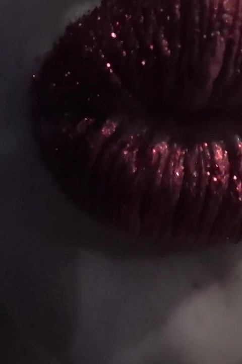 Red glitter on my big lips JOI