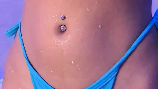 Kolombiyalı modelin güzel beli sikişiyor