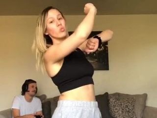 Sexy Krankenschwester Claire Tiktok Tanz