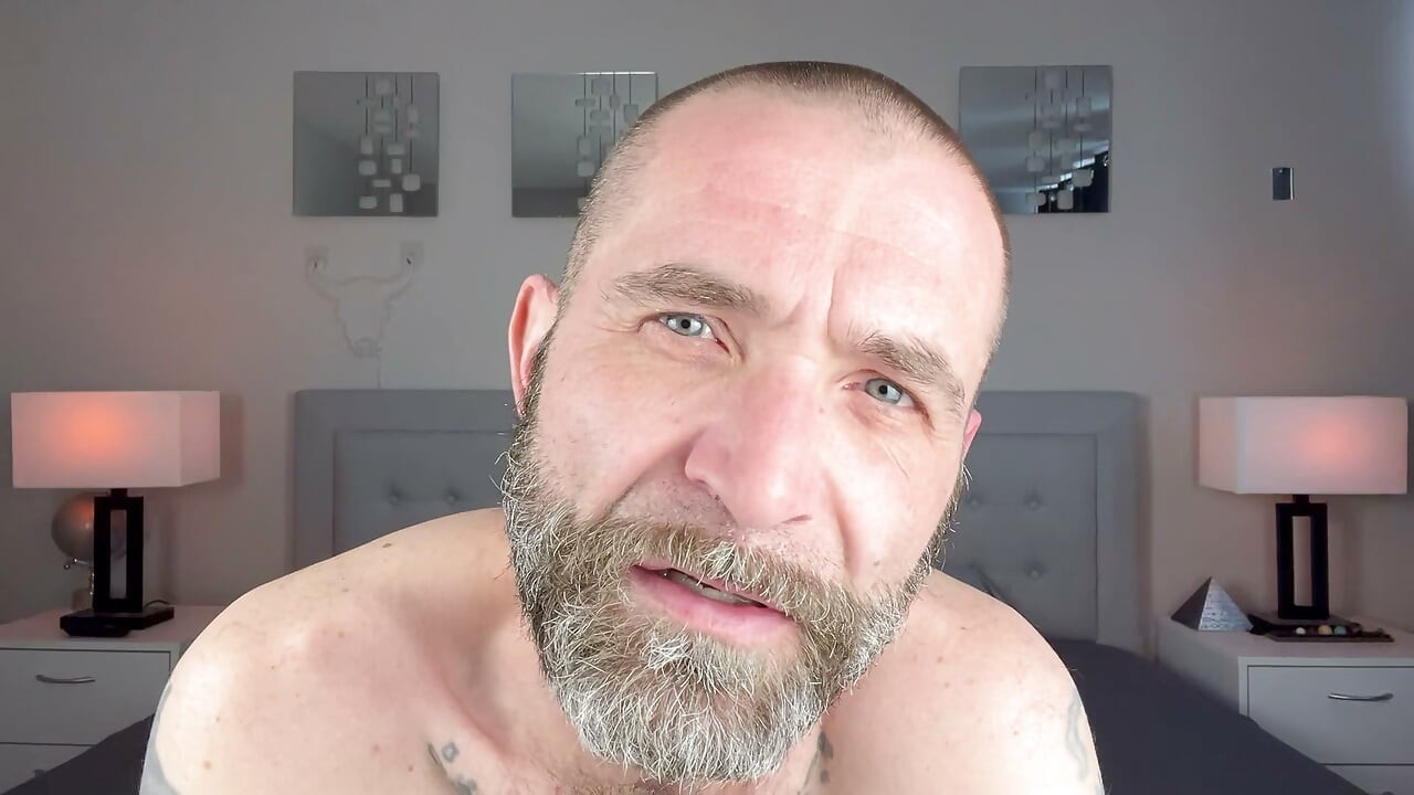 Look at that pretty boy sucking daddy’s cock