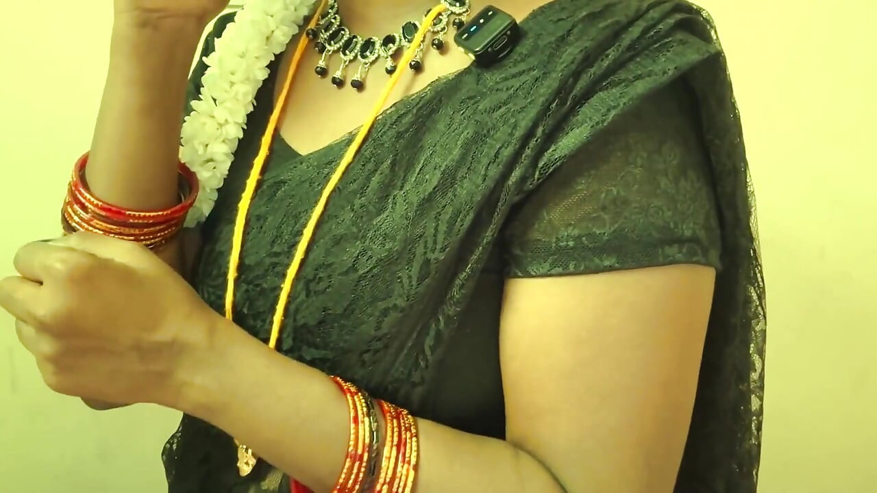 Bhabi Berkahwin Tamil Mahukan Dua Batang - Seks desi bertiga