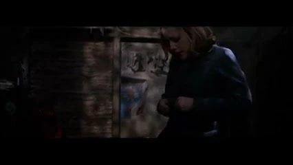 Elisabeth Shue in The Saint - 2